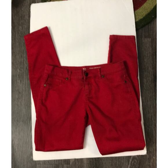 New York & Company Red Denim Low Waist Legging Jean 6 Cherry Girl Rainbow Preppy - Picture 1 of 7